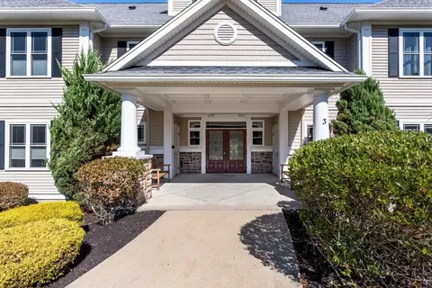 311 Eagles Nest Way #311, Franklin, MA 02038