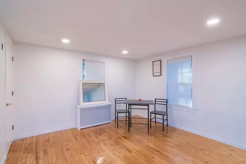95 Benz St, Springfield, MA 01118 photo 6