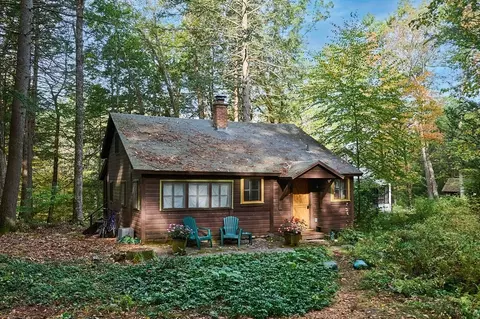 20 East Ln, Northfield, MA 01360