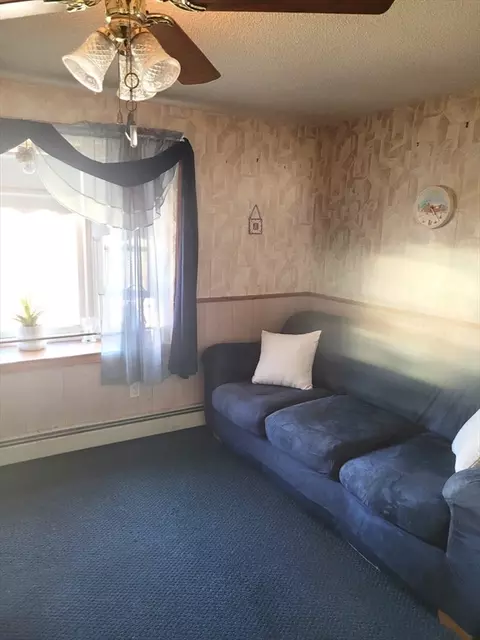 85 Reney St, Fall River, MA 02723 photo 6