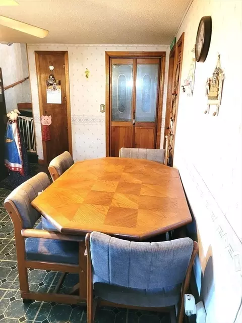85 Reney St, Fall River, MA 02723 photo 9