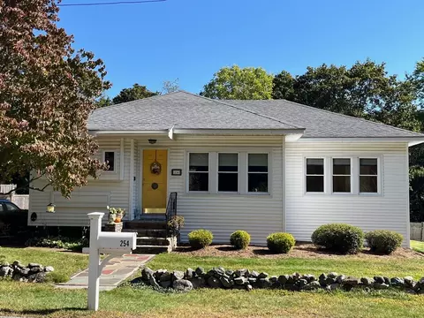 254 Summer St, Franklin, MA 02038