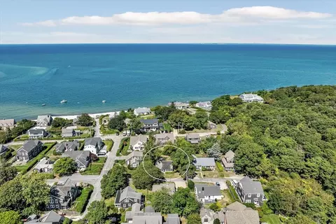 35 Bradford Rd, Brewster, MA 02631