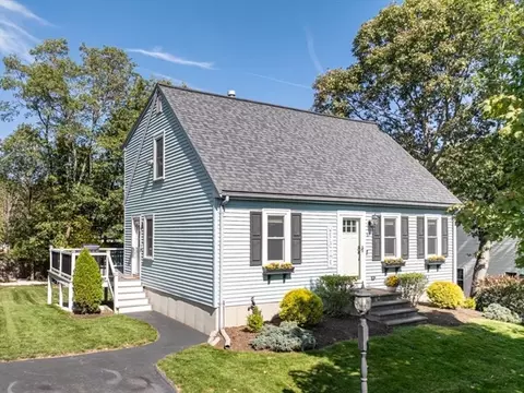 5 Monica Ln, Blackstone, MA 01504
