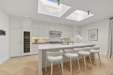 617 E 7th St #3, Boston, MA 02127