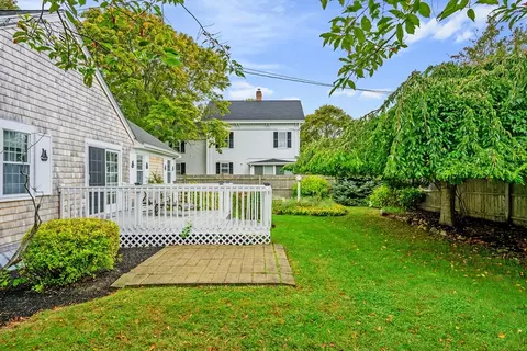 342 Sea St, Barnstable, MA 02601 photo 3