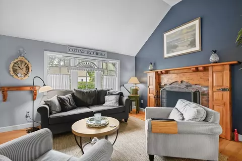 342 Sea St, Barnstable, MA 02601 photo 6