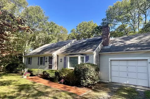 11 Windjammer Rd, Harwich, MA 02645