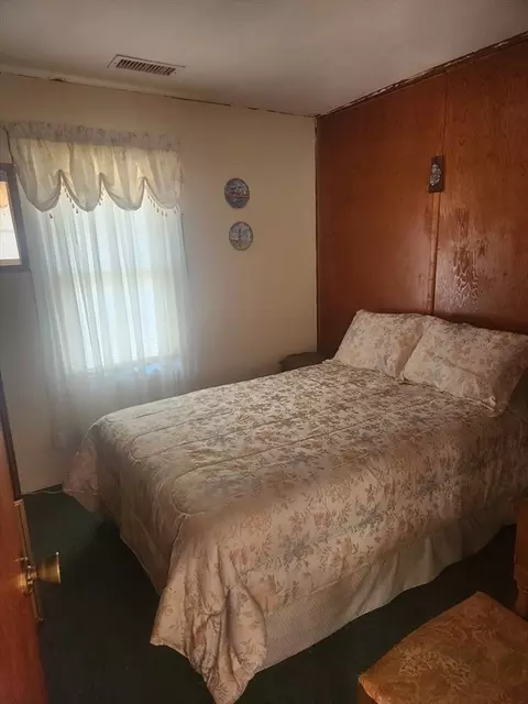 Bedroom - 9 Quasuet Ave, Wareham, MA 02571 photo 1 of 2