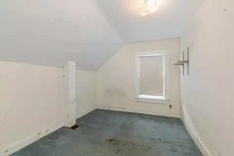 Bedroom - 48 Eutaw Ave, Lynn, MA 01902 photo 8 of 10