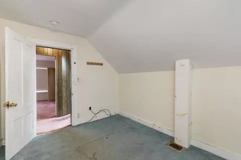 Bedroom - 48 Eutaw Ave, Lynn, MA 01902 photo 7 of 10