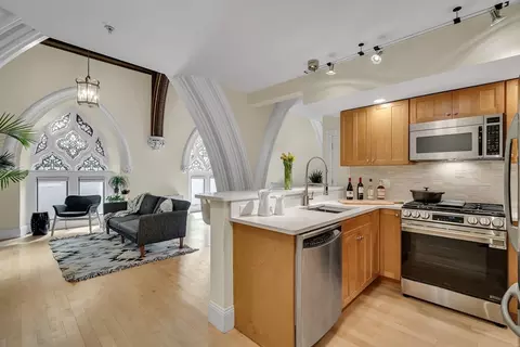 45 W Broadway #308, Boston, MA 02127