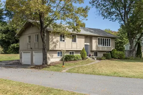 68 Boynton Rd, Deerfield, MA 01373