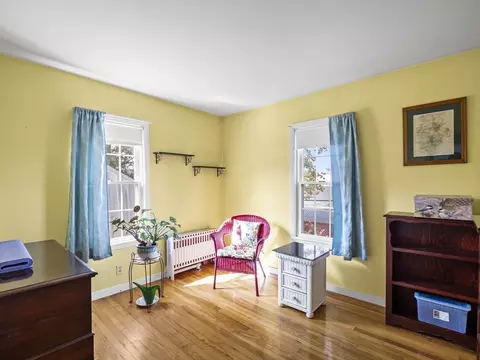 Bedroom - 8 Grandview Ave, Webster, MA 01570 photo 3 of 7
