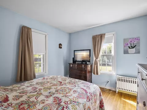 Bedroom - 8 Grandview Ave, Webster, MA 01570 photo 6 of 7