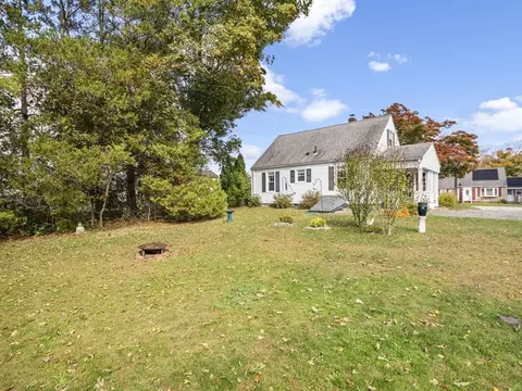 Exterior - 8 Grandview Ave, Webster, MA 01570 photo 3 of 9