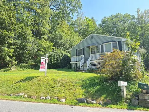 315 Lake Dr, Hamilton, MA 01982