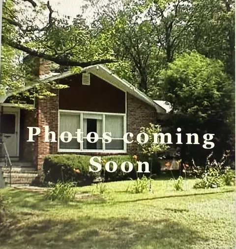 16 Norwich St, Dedham, MA 02026