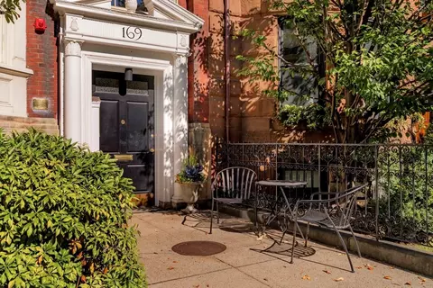 169 Commonwealth Ave #5, Boston, MA 02116
