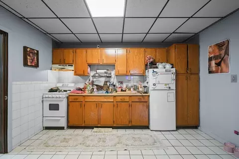 Kitchen - 337 Columbia St, Fall River, MA 02721 photo 3 of 6