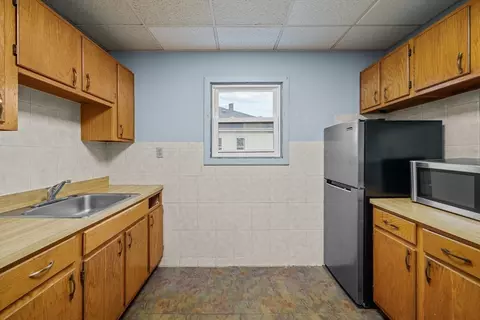 Kitchen - 337 Columbia St, Fall River, MA 02721 photo 5 of 6