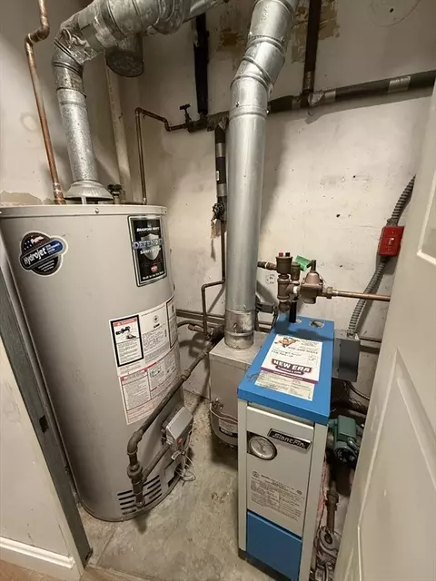 Other - 49 Lantern Ln #7, Dracut, MA 01826 photo 4 of 5
