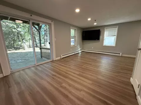 Living - 49 Lantern Ln #7, Dracut, MA 01826 photo 2 of 2