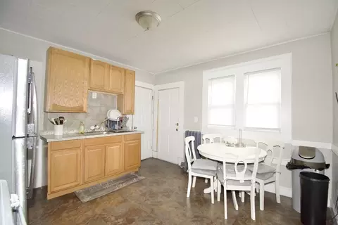 3 Hillside Pl, Springfield, MA 01105 photo 9