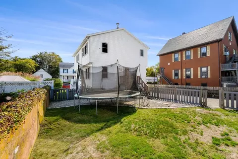3 Stone Ct, Gloucester, MA 01930 photo 2