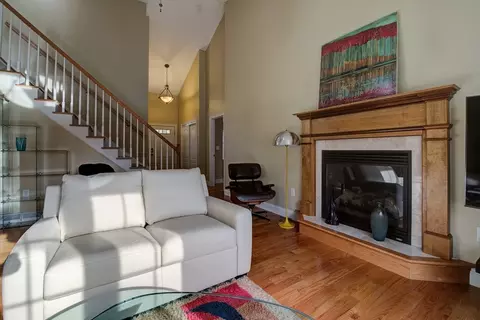 Living - 1 Autumn Dr, Easthampton, MA 01027 photo 2 of 3