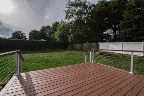 Exterior - 1 Autumn Dr, Easthampton, MA 01027 photo 5 of 8