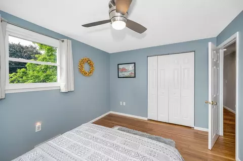 Bedroom - 103 Westwind Rd, Lowell, MA 01852 photo 5 of 7