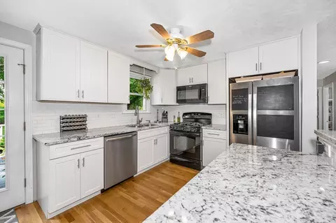 Kitchen - 103 Westwind Rd, Lowell, MA 01852 photo 2 of 2