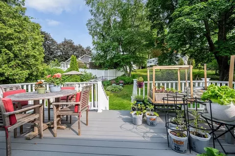 Exterior - 103 Westwind Rd, Lowell, MA 01852 photo 6 of 6