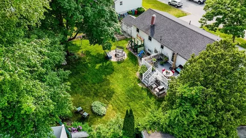 View/Area - 103 Westwind Rd, Lowell, MA 01852 photo 2 of 4