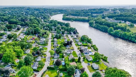 View/Area - 103 Westwind Rd, Lowell, MA 01852 photo 4 of 4