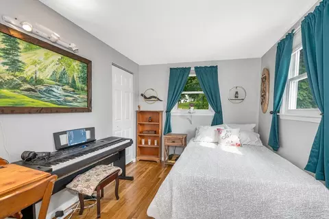 Bedroom - 103 Westwind Rd, Lowell, MA 01852 photo 6 of 7