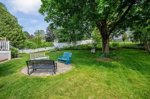 Exterior - 103 Westwind Rd, Lowell, MA 01852 photo 3 of 6
