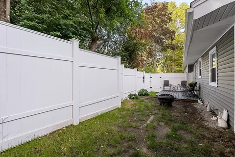25 Lakeview Dr, Wareham, MA 02538 photo 31