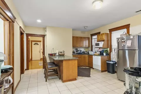12 Windsor St, Worcester, MA 01605 photo 18