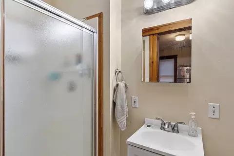 12 Windsor St, Worcester, MA 01605 photo 34