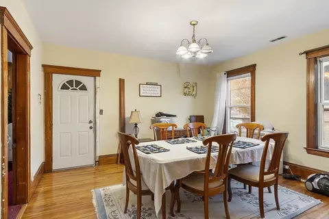 12 Windsor St, Worcester, MA 01605 photo 25