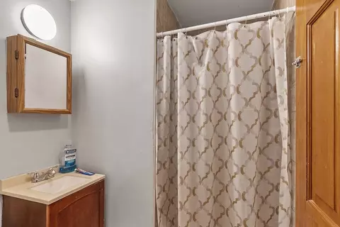 12 Windsor St, Worcester, MA 01605 photo 40