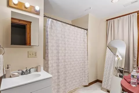 12 Windsor St, Worcester, MA 01605 photo 33