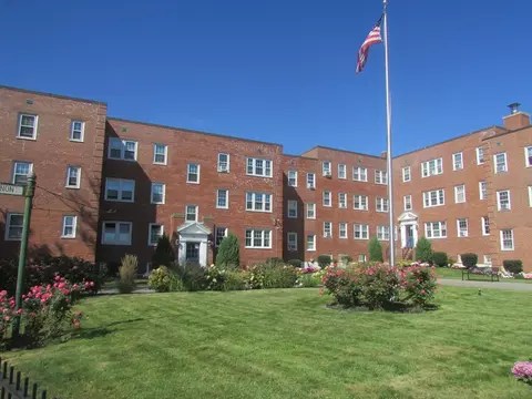 33 Lennon Ct #39, Boston, MA 02127