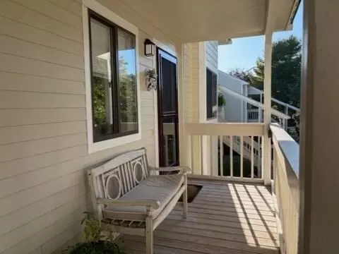 150 Eaton Ln #150, Brewster, MA 02631
