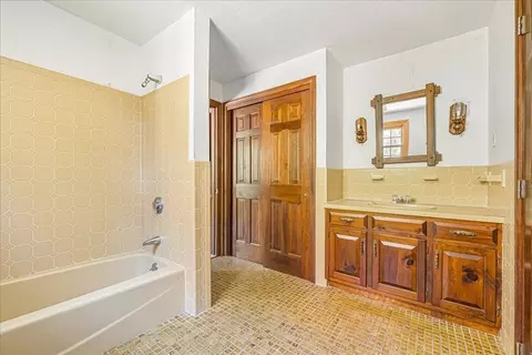 Bath - 210 Causeway St, Millis, MA 02054 photo 3 of 4