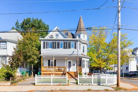 114 Lawrence St, Medford, MA 02155
