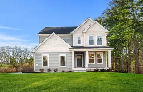 20 Lloyd Cir #32, Norton, MA 02766