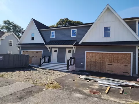 39 Clinton St #2, Waltham, MA 02453
